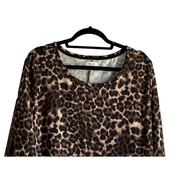 Per Se Womens Animal Print Long Sleeve Top 1X Soft Artsy Plus Size Comfy - Picture 2 of 6